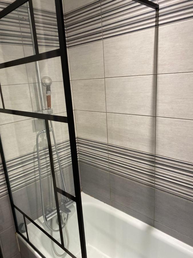 Residence Zola 2 Вильорбан Екстериор снимка